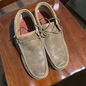 Brown western style shoe